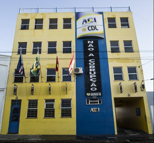 ACI DE SÃO LOURENÇO DO SUL FAZ 79 ANOS E TRAZ O GRUPO THOLL PARA COMEMORAR