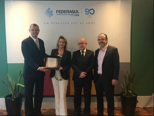 ACI DE SÃO LOURENÇO DO SUL RECEBE HOMENAGEM DA FEDERASUL