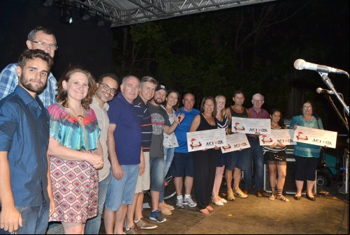 ACI/CDL DE SÃO LOURENÇO DO SUL ENTREGA COM FESTA O CARRO E VALE COMPRAS AOS GANHADORES DA PROMOÇÃO NATAL PREMIADO COSTA DOCE