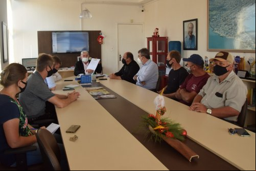 RUA COBERTA EM SÃO LOURENÇO DO SUL: ACI/CDL PARTICIPOU DE REUNIÃO NA SEDE DO EXECUTIVO NESTA SEXTA-FEIRA (10/12)